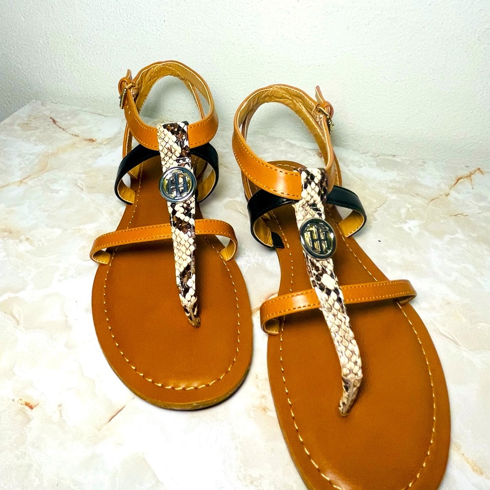 Tommy Hilfiger flats
